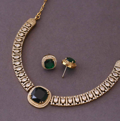 British Emerald Necklace Set