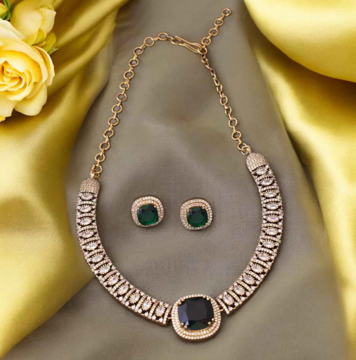 British Emerald Necklace Set